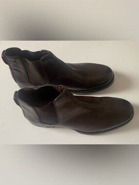 MOMA Bufalo Round Toe Chelsea Boots – Size 45 (US 12) – New in Box